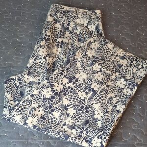 IZOD Floral Print Women's Capri Pants size 10